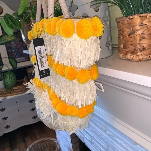 Lulu’s Pom Springs Pom Pom Straw Beach Market Boho Bag NEW - Picture 7 of 9